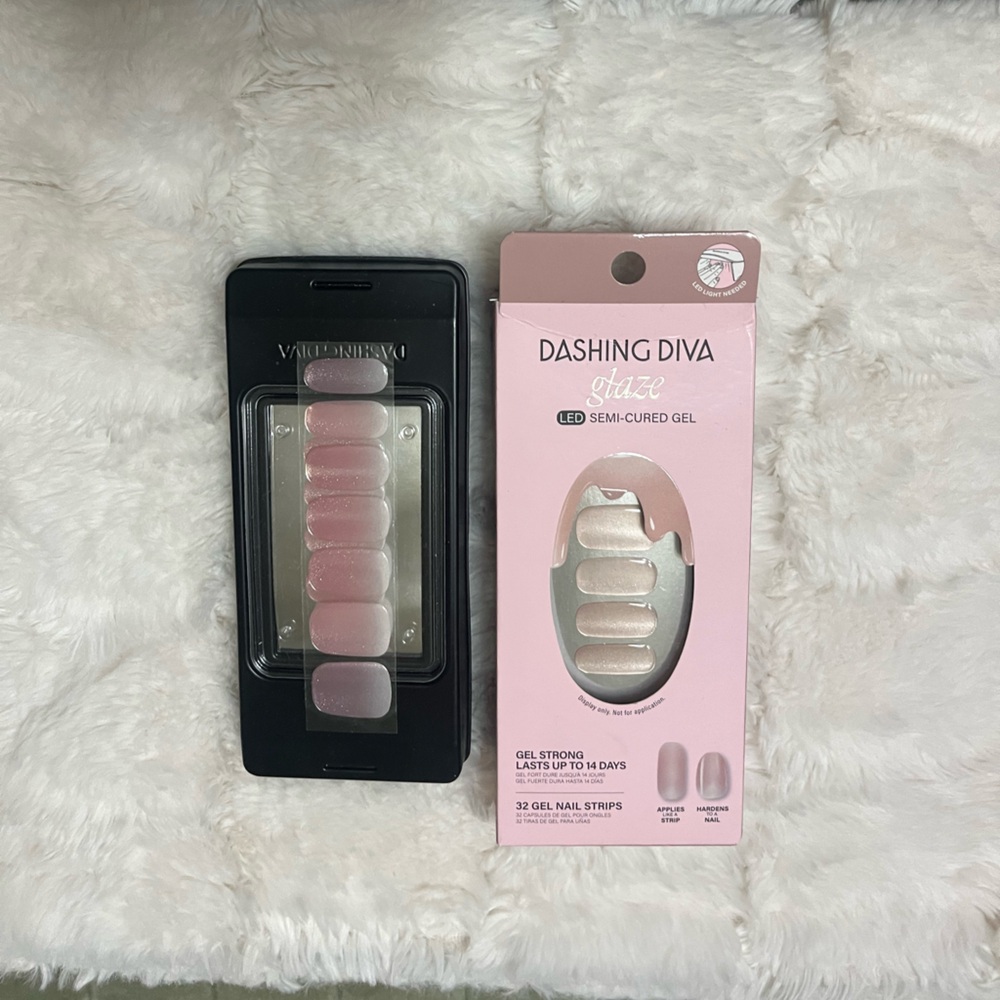 Dashing Diva Glaze LED Semi-Cured Gel Nail Strips - Pink